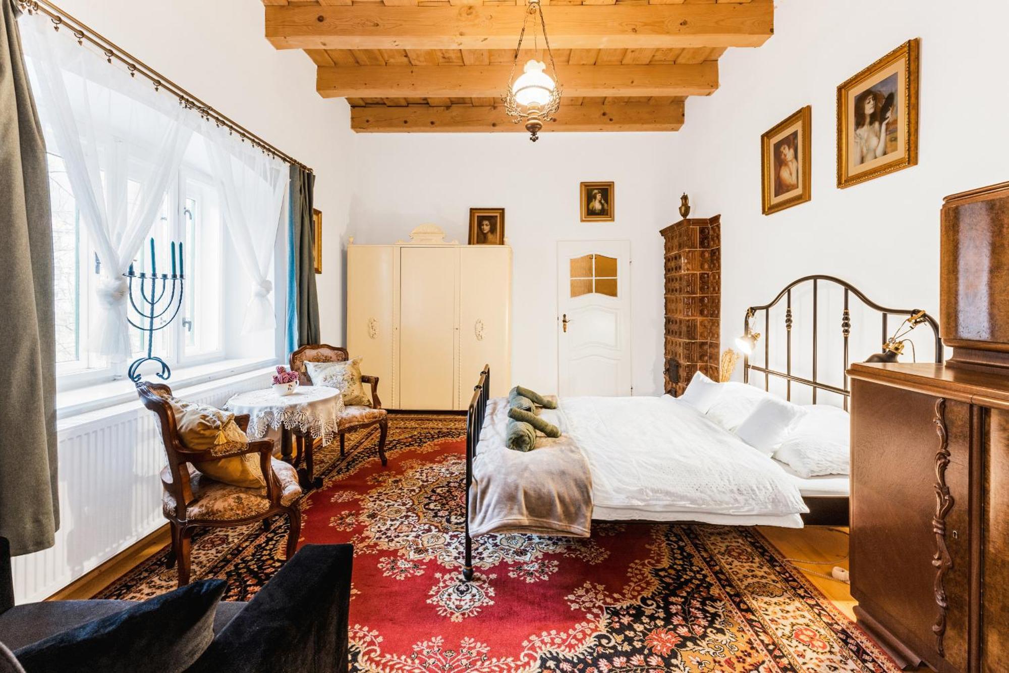 Sovi Dom- Historicke Apartmany Z 19 Storocia, 4Km Od Banskej Stiavnice Svaty Anton Ngoại thất bức ảnh