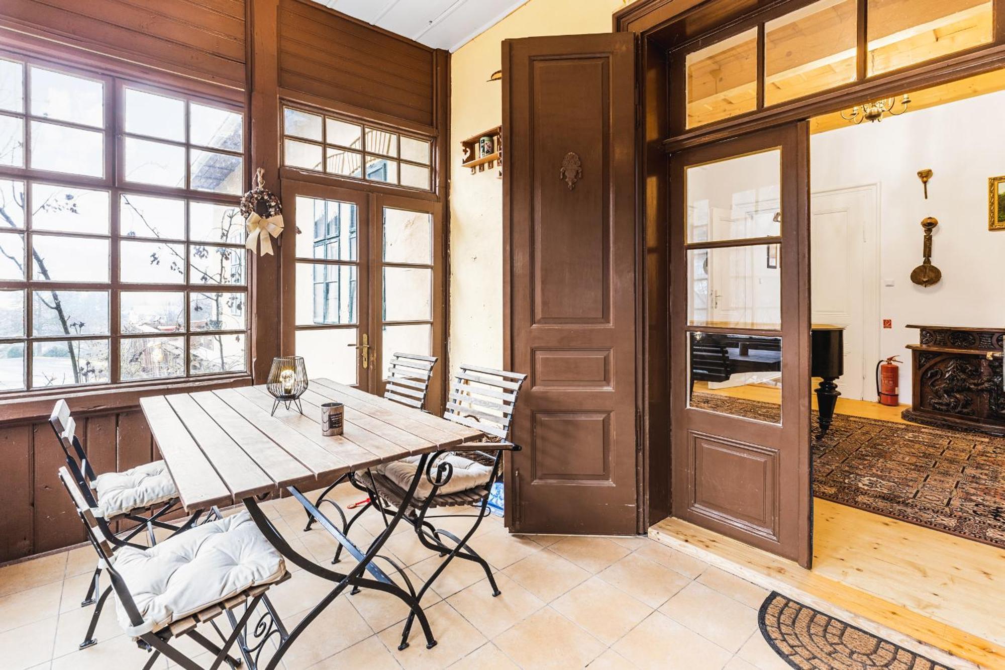 Sovi Dom- Historicke Apartmany Z 19 Storocia, 4Km Od Banskej Stiavnice Svaty Anton Ngoại thất bức ảnh